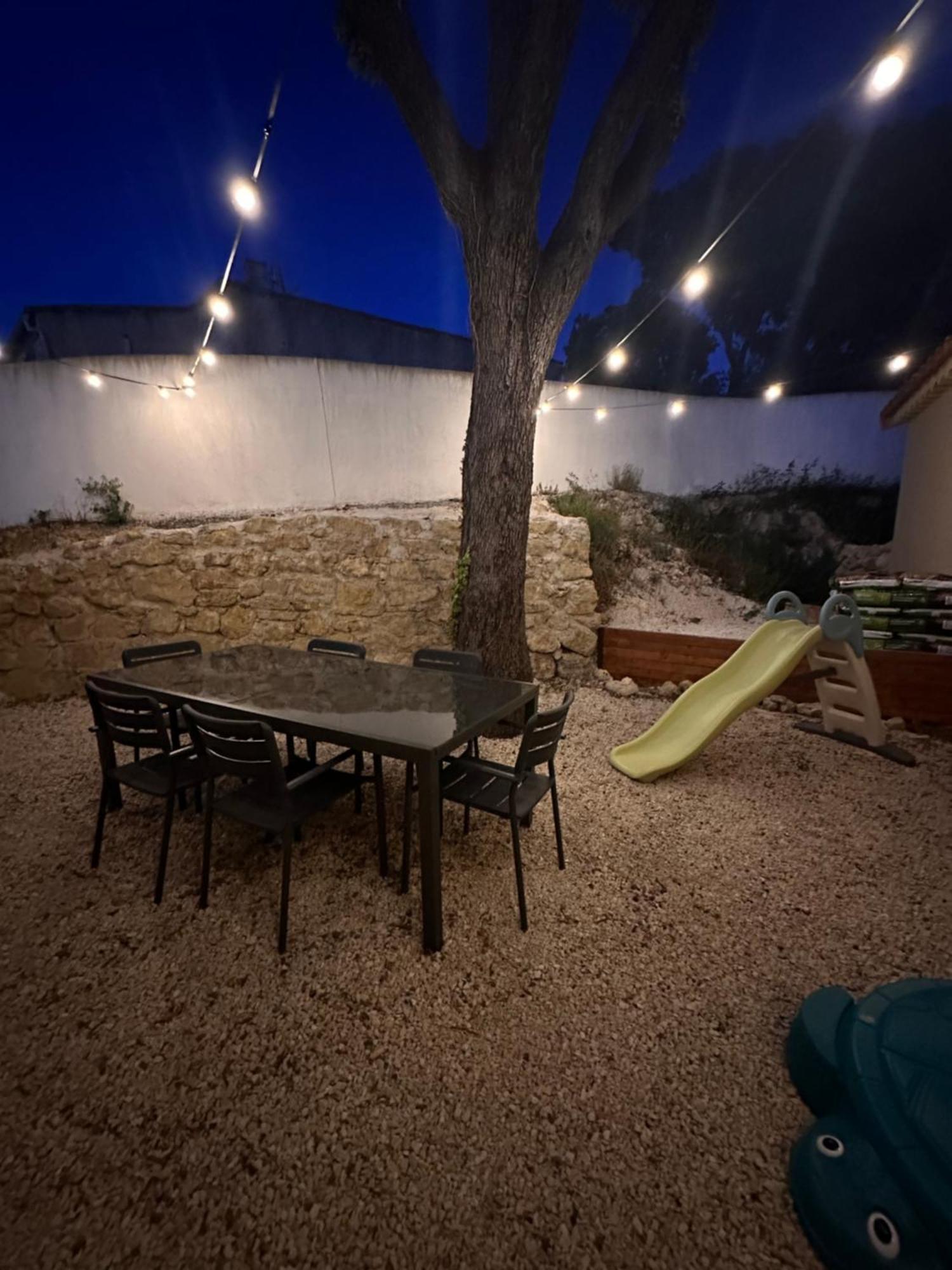 Maison T3 Dans Un Village Calme Saint-Mitre-les-Remparts Zewnętrze zdjęcie