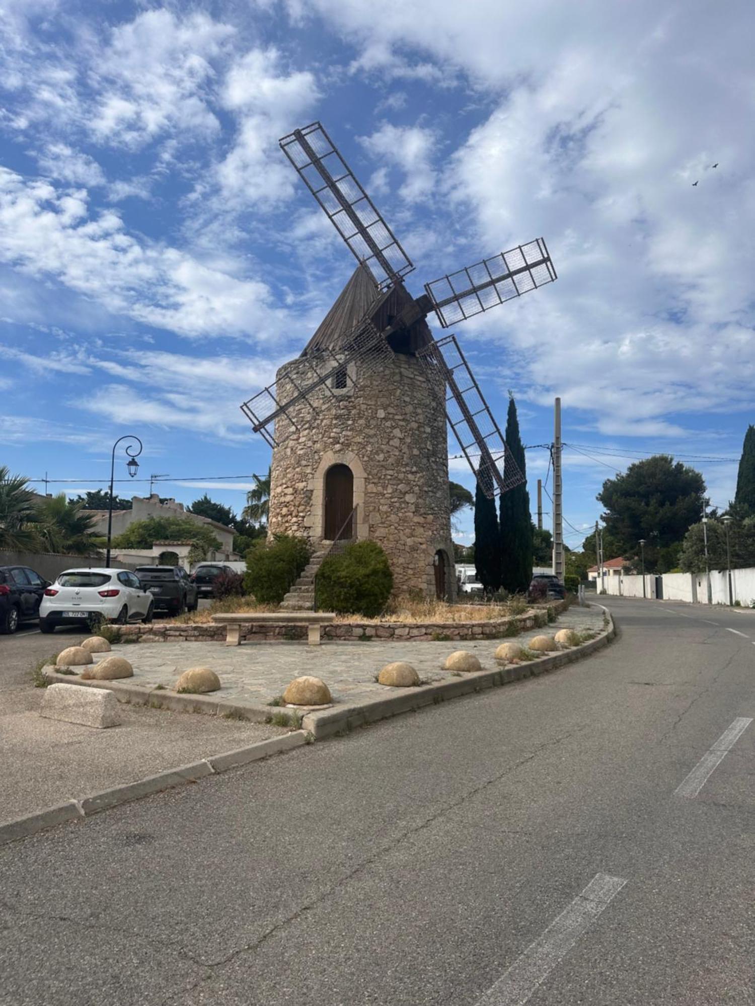 Maison T3 Dans Un Village Calme Saint-Mitre-les-Remparts Zewnętrze zdjęcie